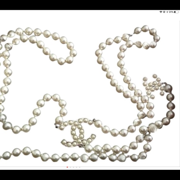 Chanel pearl belt. SOLD SOLD - Picture 1 of 8